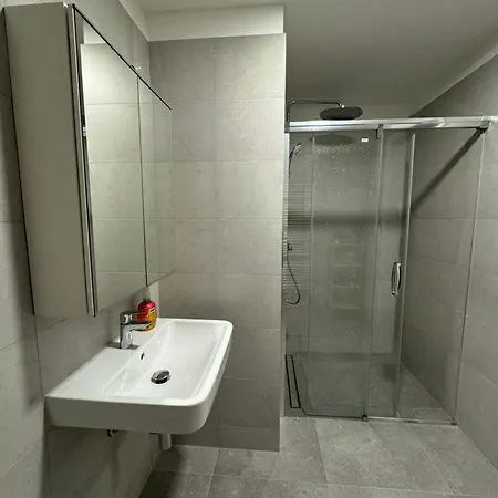 Krumlovsky Vltavin *